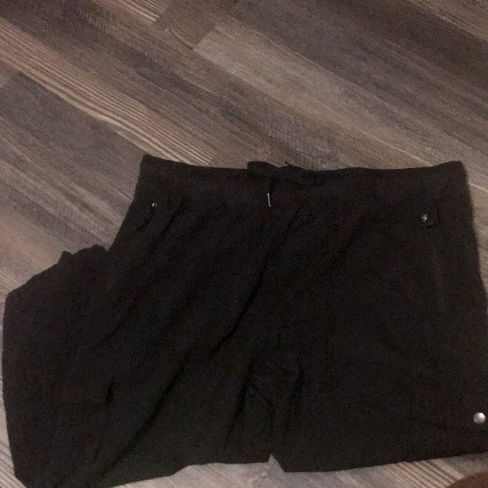 Soothfeel Capri Pants Bundle - image 2